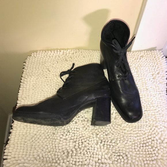 Diba leather lace up heeled booties 6.5 - Picture 5 of 14